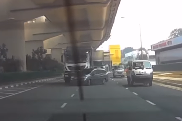 motorist-inconsiderate-drivers-episode-49-2019