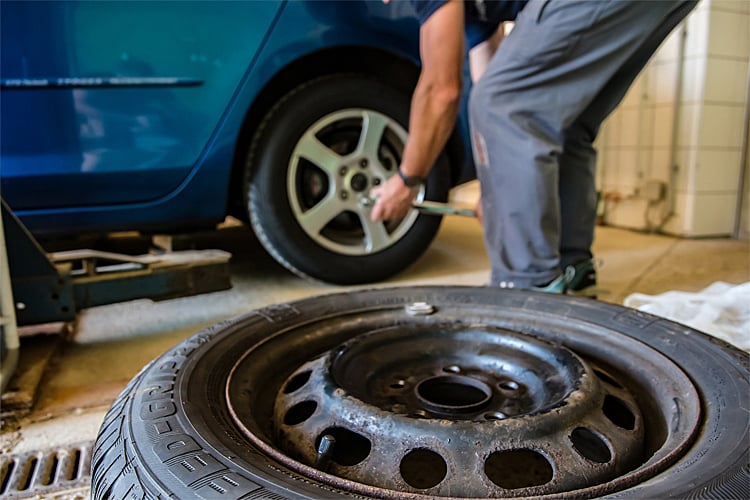 motorist-4-things-before-sending-your-car-in-for-servicing-where-to-service