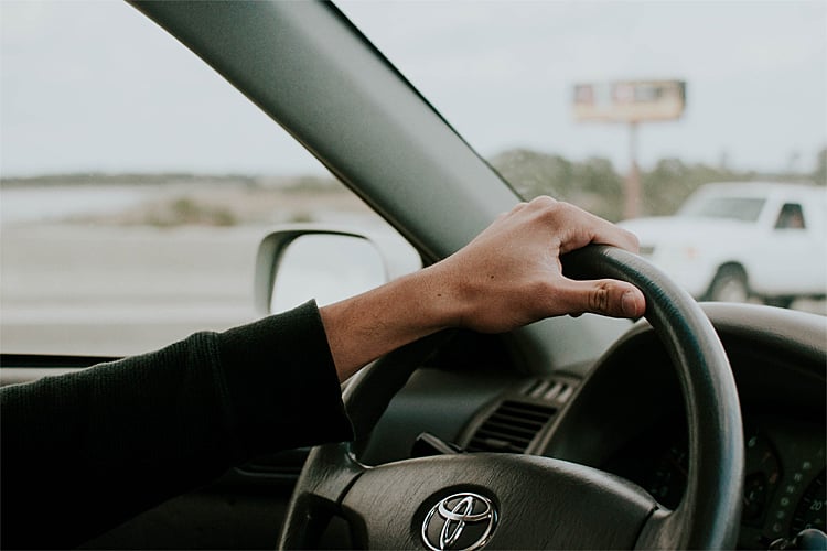 motorist-4-things-before-sending-your-car-in-for-servicing-branded-car-toyota