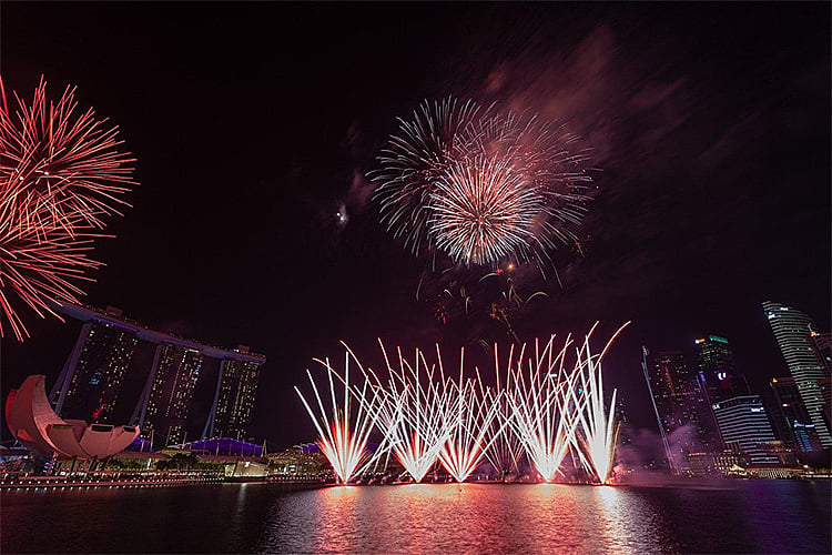 Motorist Spots Watch New Years Fireworks 2020 Cover