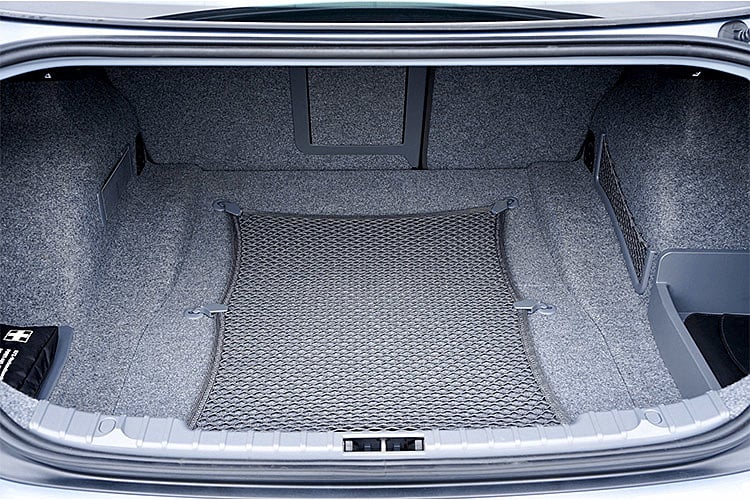 Motorist 7 Dirtiest Places In The Car Trunk