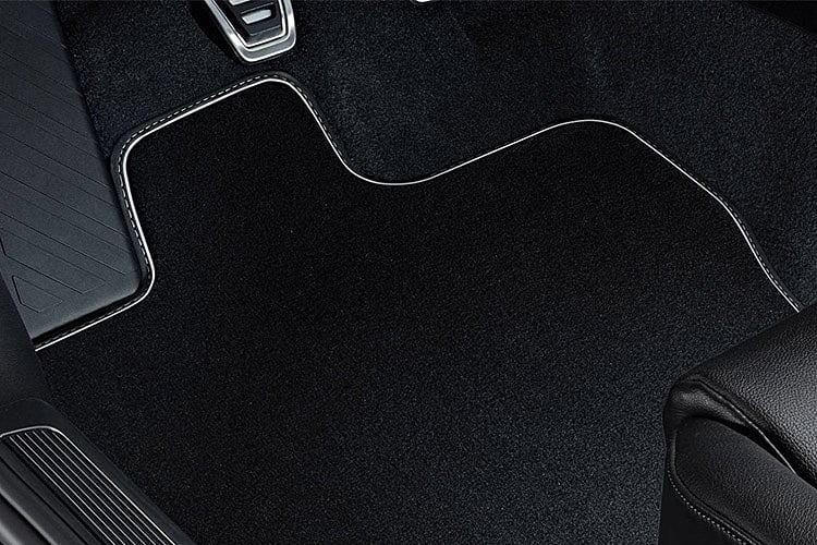 Motorist 7 Dirtiest Places In The Car Floor Mat