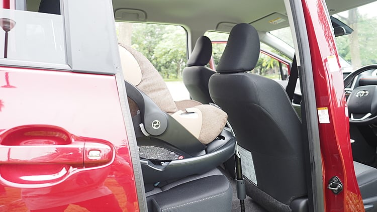 Motorist Mreview Toyota Sienta Hybrid Rear Seats July 2020