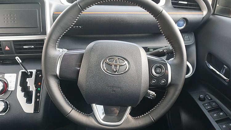 Motorist Mreview Toyota Sienta Hybrid Cruise Control July 2020