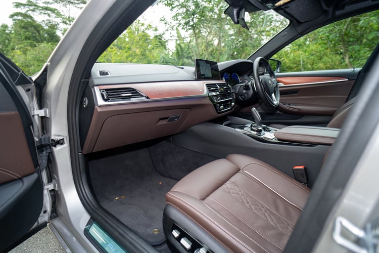 Motorist M Review Bmw Alpina B5 Bi Turbo The Ultimate Gentleman S Express Interior Nov 2020