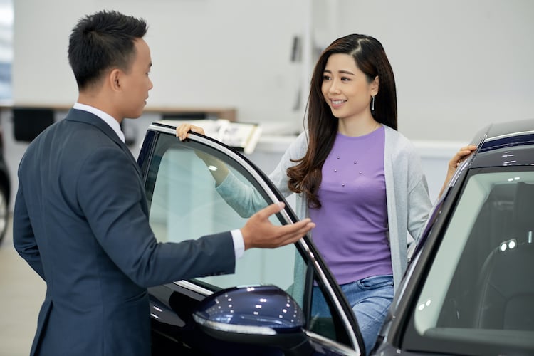 Car Trade In Vs Selling Which Is The Best Way 2 