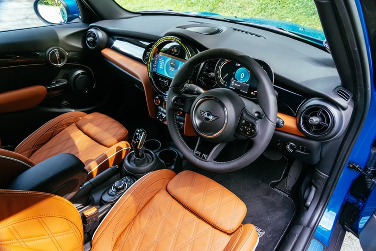 Mini One 5 Door  13 