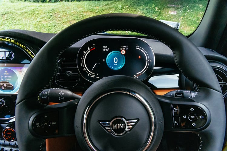 Mini One 5 Door  11 