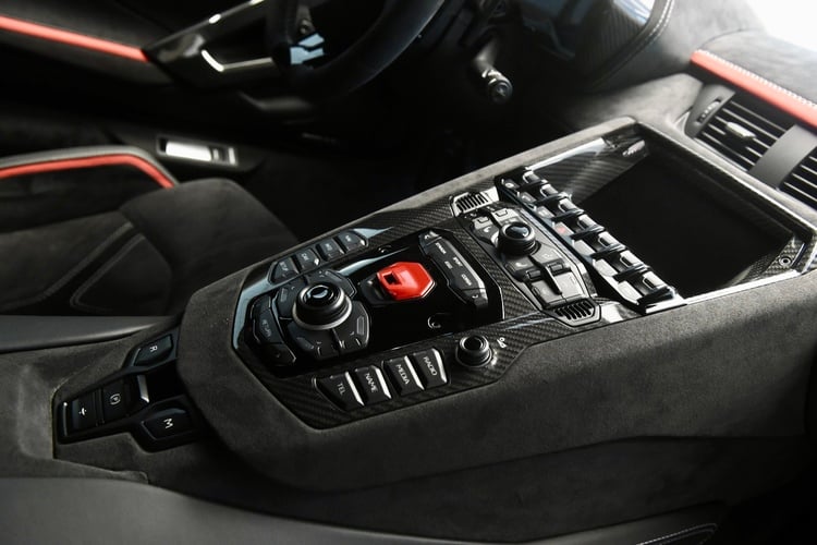 Lamborghini Singapore Unveils Its Last Aventador The Lp780 4 Ultimae6