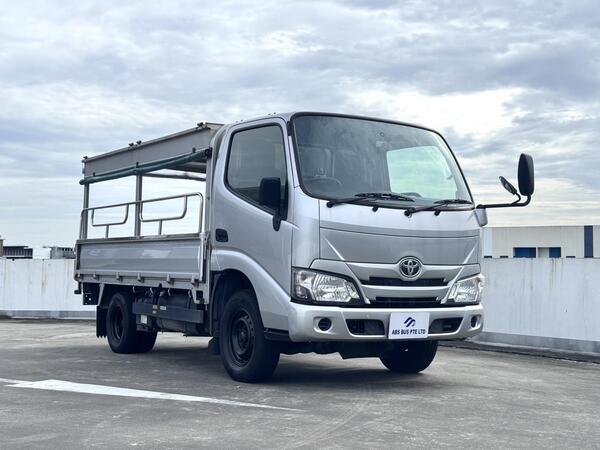 TOYOTA DYNA 150 5MT