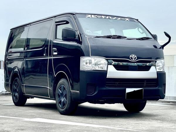 TOYOTA HIACE DX 2.8 AUTO