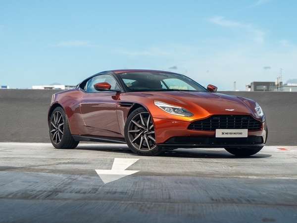 ASTON MARTIN DB11