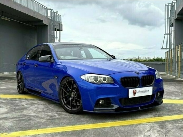 BMW 520I A