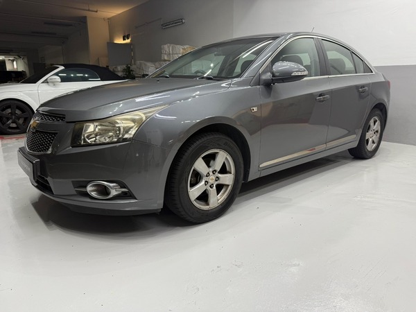 CHEVROLET CRUZE 1.6L AUTO ABS D/AB 2WD 4DR