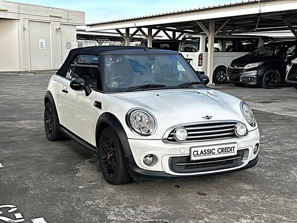 MINI COOPER CONVERTIBLE 1.6 AT ABS D/AB 2WD
