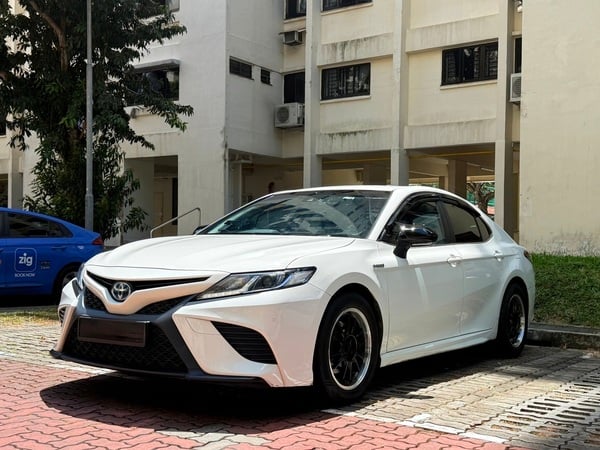 TOYOTA CAMRY HYBRID 2.5 ASCENT SPORT CVT