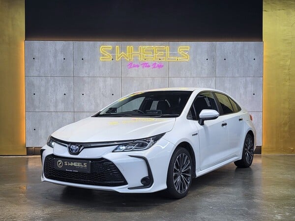 TOYOTA COROLLA ALTIS HYBRID