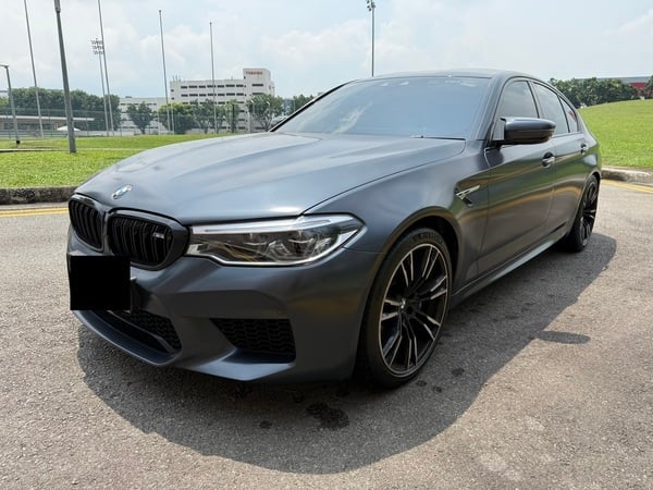 BMW M5 SALOON