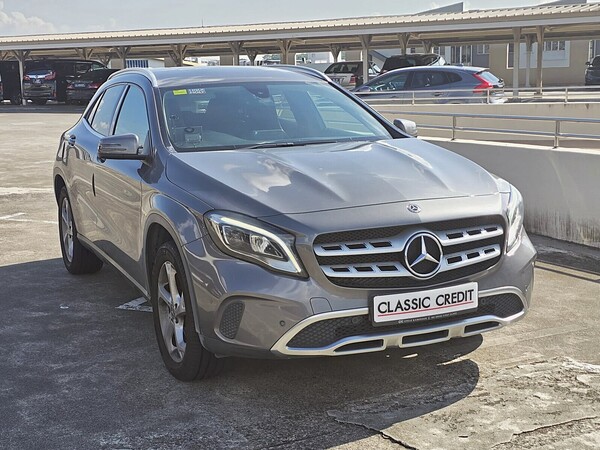 MERCEDES BENZ GLA180 URBAN (R18 LED)