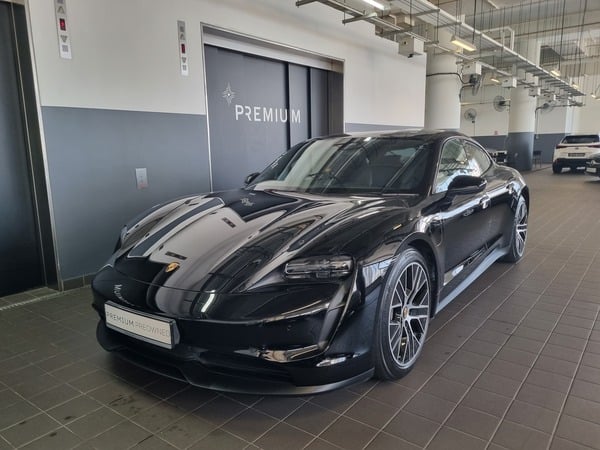 PORSCHE TAYCAN 4+1