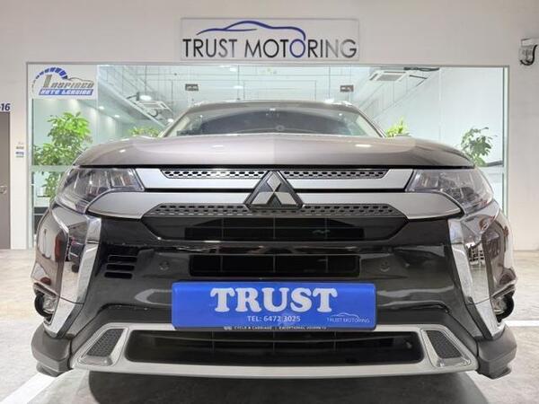 MITSUBISHI OUTLANDER 2.0 CVT