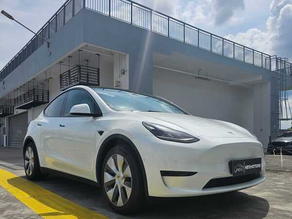 TESLA MODEL Y RWD