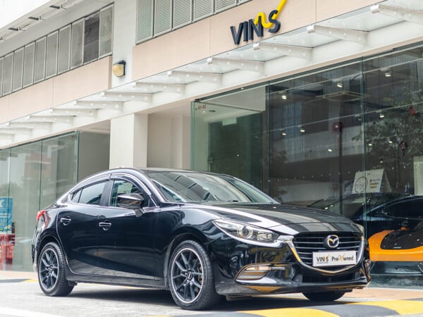 MAZDA 3 SEDAN 1.5 AT EU6