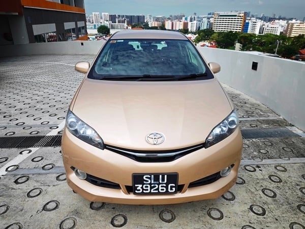 TOYOTA WISH 1.8 CVT