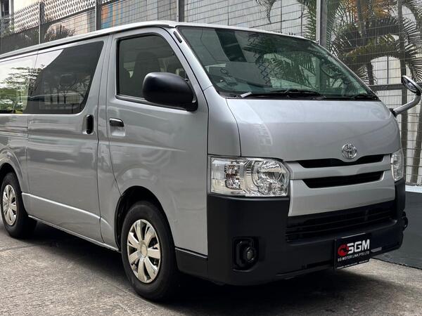 TOYOTA HIACE DX 3.0A
