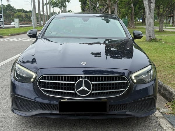 MERCEDES BENZ E200 SEDAN AVG