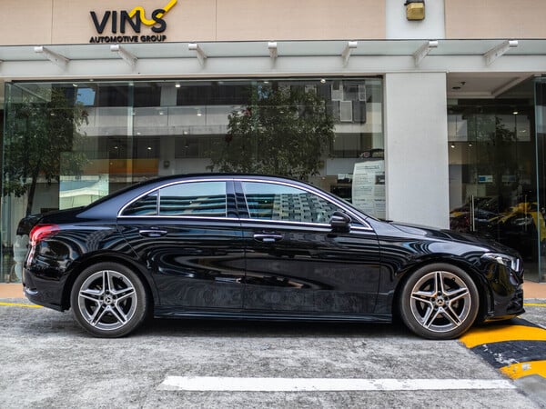 MERCEDES BENZ A180 SALOON AMG LINE