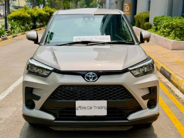 TOYOTA RAIZE HYBRID 1.2G CVT
