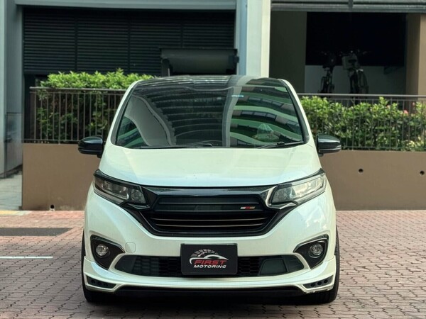 HONDA FREED HYBRID 1.5G SENSING A