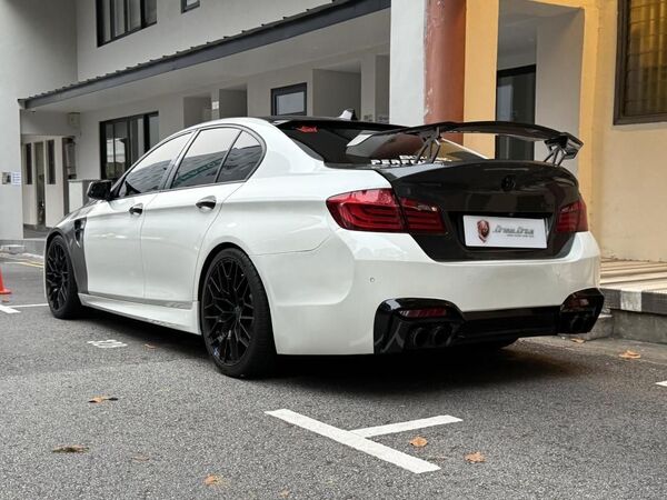 BMW 535I 3.0L AT D/AB 2WD 4DR GAS/D SR HUD