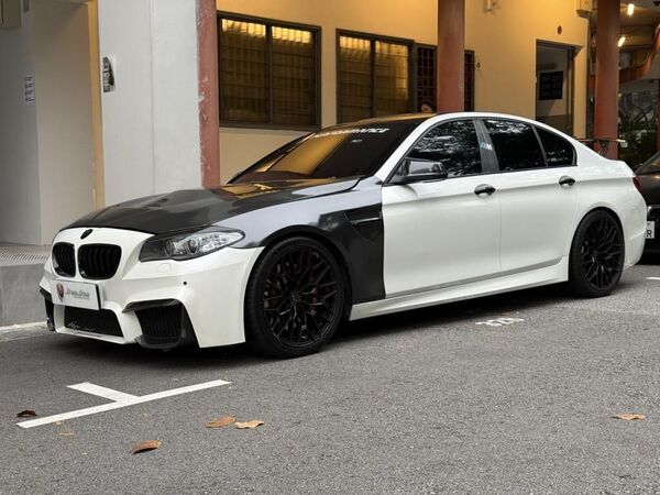 BMW 535I 3.0L AT D/AB 2WD 4DR GAS/D SR HUD