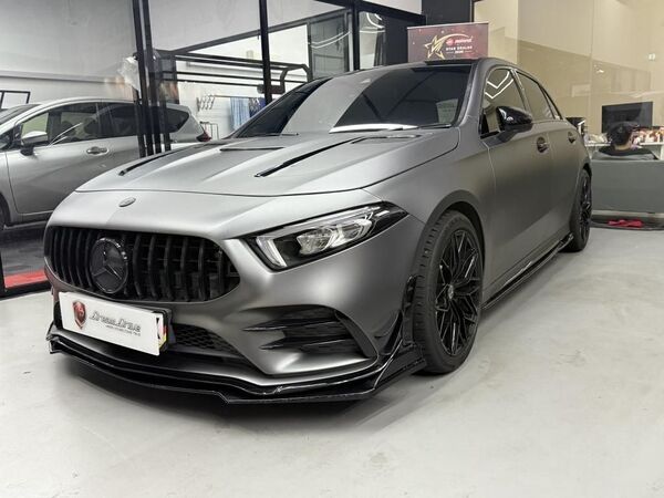 MERCEDES BENZ A200 AMG LINE AUTO