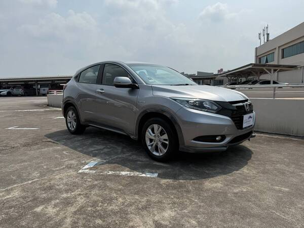 HONDA VEZEL HYBRID 1.5X AUTO