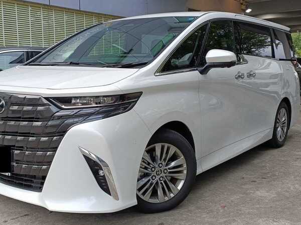 TOYOTA ALPHARD HYBRID Z 2WD 2.5