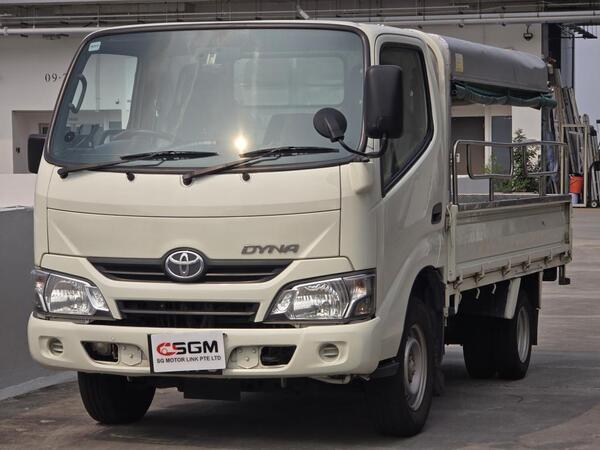 TOYOTA DYNA 150 5MT