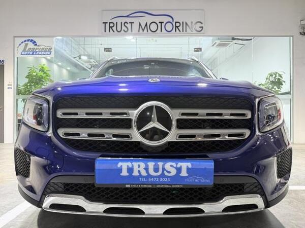 MERCEDES BENZ GLB 180 PROGRESSIVE