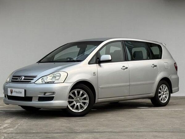 TOYOTA PICNIC AUTO W/O ROOF RACK