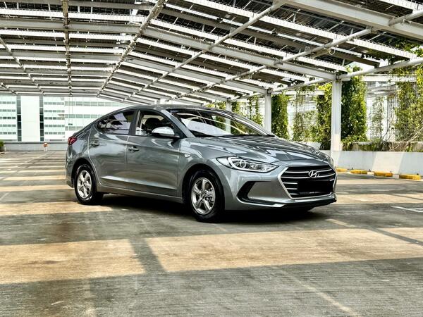 HYUNDAI ELANTRA AD 1.6 GLS AT (AMS)