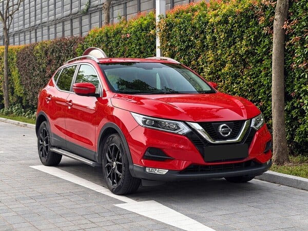 NISSAN QASHQAI 1.2 DIG-T CVT
