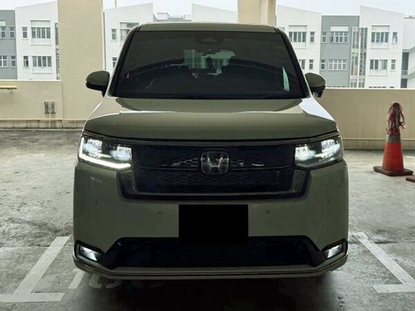 HONDA STEPWAGON SPADA E:HEV 7 SEATER