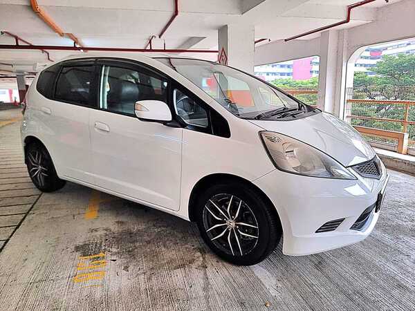 HONDA FIT 1.3G A