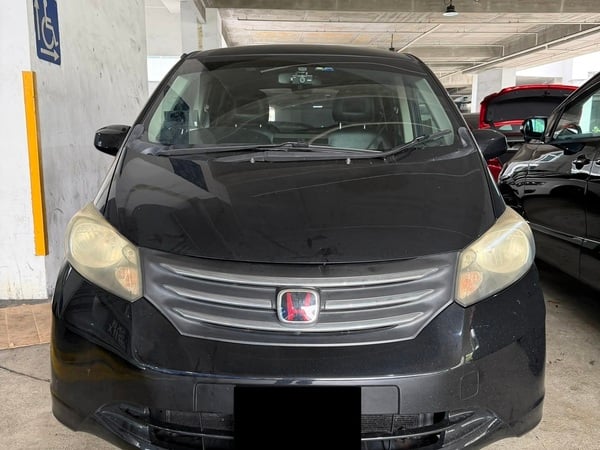 HONDA FREED 1.5G A
