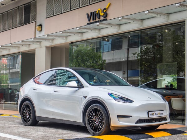 TESLA MODEL Y RWD