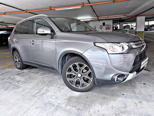 MITSUBISHI OUTLANDER 2.4 CVT ABS D/AIRBAG AWD S/R